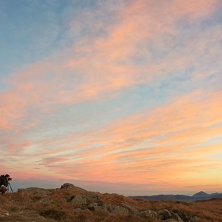 Faggete che profumano di verde, tramonti di porpora e notti stellate: è l’estate del Beigua Geopark Faggete che profumano di verde, tramonti di porpora e notti stellate: è l’estate del Beigua Geopark