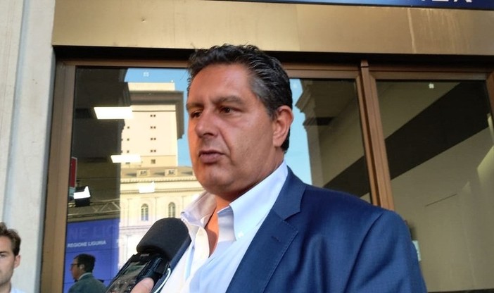 Spiagge, Toti risponde alla deputata Pd Paita: "Sue parole un danno per la Liguria, inutile e ingiustificato allarmismo" Spiagge, Toti risponde alla deputata Pd Paita: "Sue parole un danno per la Liguria, inutile e ingiustificato allarmismo"