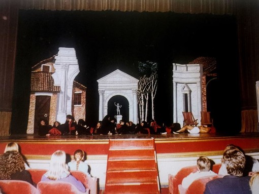 Nella storia del teatro in Liguria una compagnia savonese brilla da oltre 30 anni: I Coribanti Nella storia del teatro in Liguria una compagnia savonese brilla da oltre 30 anni: I Coribanti