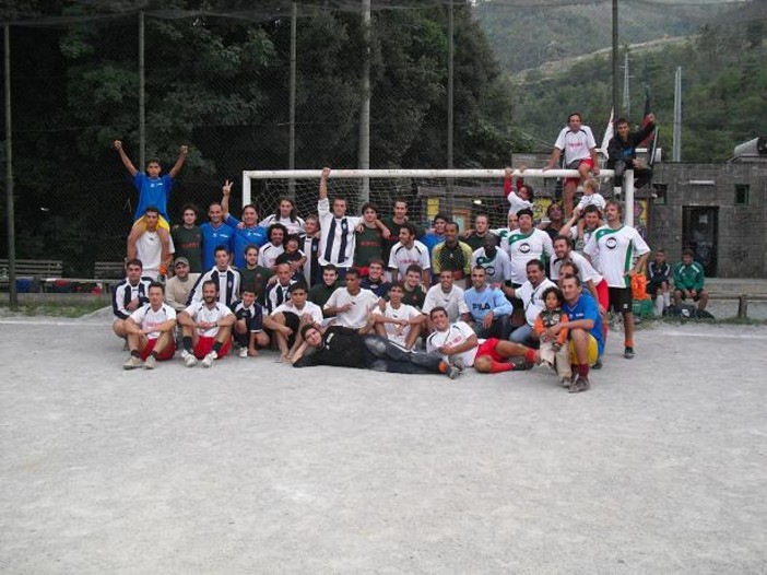 Cena di autofinanziamento per il torneo di calcio antirazzista savonese Cena di autofinanziamento per il torneo di calcio antirazzista savonese