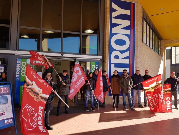 Crisi Trony, la Filcams Cgil: "E' indispensabile un ammortizzatore sociale che attutisca l’impatto occupazionale"
