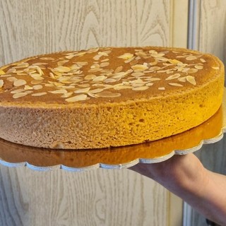 In foto la torta frangipane