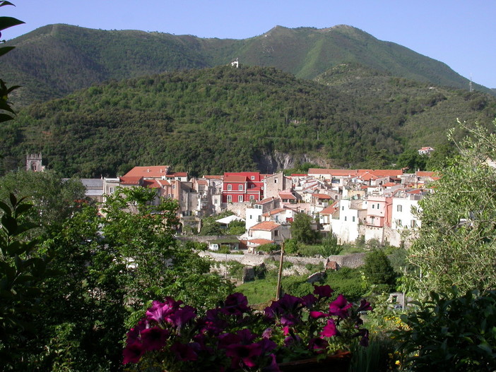 "Caccia ai Tesori Arancioni": anche a Toirano l'evento organizzato dal Touring Club Italiano "Caccia ai Tesori Arancioni": anche a Toirano l'evento organizzato dal Touring Club Italiano