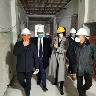 Villa Zanelli e i privati, Toti spegne le polemiche: "No agli edifici destinati ad un custode che li guarda stancamente" (VIDEO)