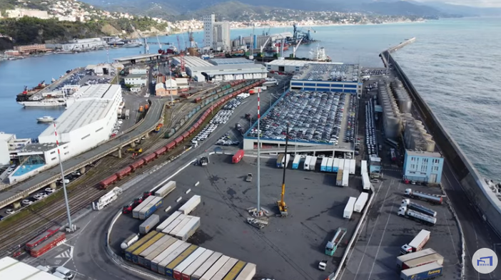 21 nuove torri faro per i porti di Savona e Vado 21 nuove torri faro per i porti di Savona e Vado