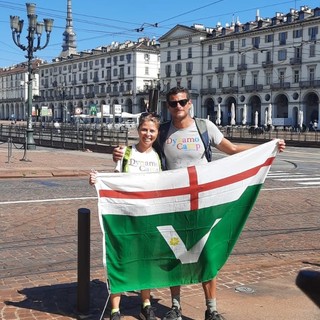 Da Varazze a Torino a piedi per Dynamo Camp: dopo 5 giorni Filippo e Francesca arrivano a destinazione, raccolti più di 2mila euro (FOTO)