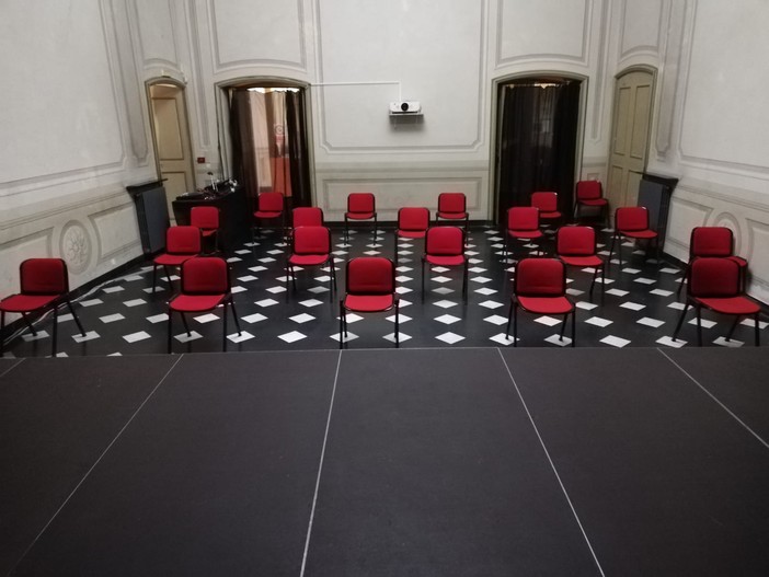 Finale, risate e commozione con lo spettacolo "Equitalia" Finale, risate e commozione con lo spettacolo "Equitalia"