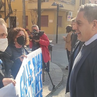 Punto nascite del Santa Corona, Toti incontra il comitato: "Legato alla rete di pediatria del Gaslini, riaprirà" (FOTO e VIDEO)