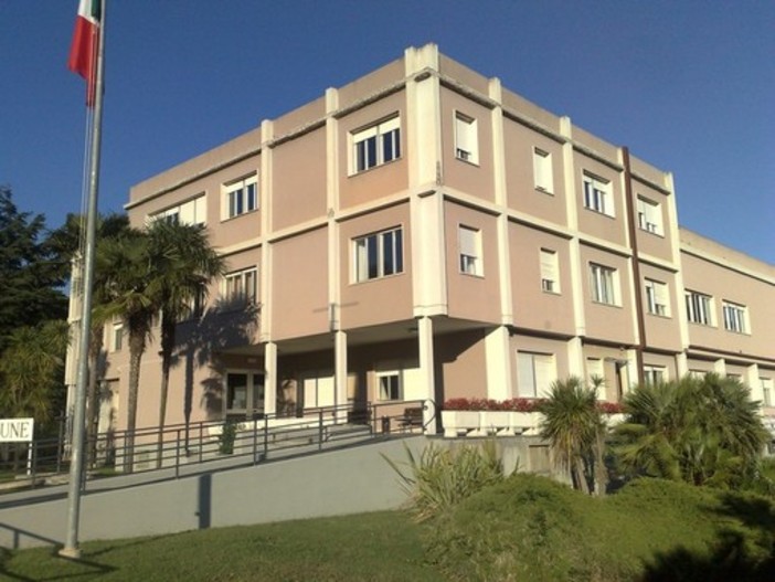 Nessun aumento alle tasse locali e spesa efficiente: il Comune di Andora approva il bilancio in videoconferenza Nessun aumento alle tasse locali e spesa efficiente: il Comune di Andora approva il bilancio in videoconferenza