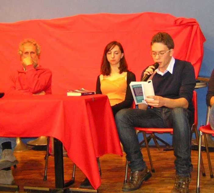 "Gli ultimi" di Pino Petruzzelli - i commenti dei ragazzi del Liceo Artistico "Gli ultimi" di Pino Petruzzelli - i commenti dei ragazzi del Liceo Artistico