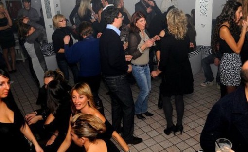 Laigueglia: l'epopea musicale degli anni 70 e 80 rivive alla discoteca Up!