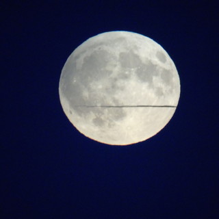 Naso all'insù domani sera per ammirare nei cieli della nostra Provincia la Luna più grande e brillante degli ultimi '70 anni