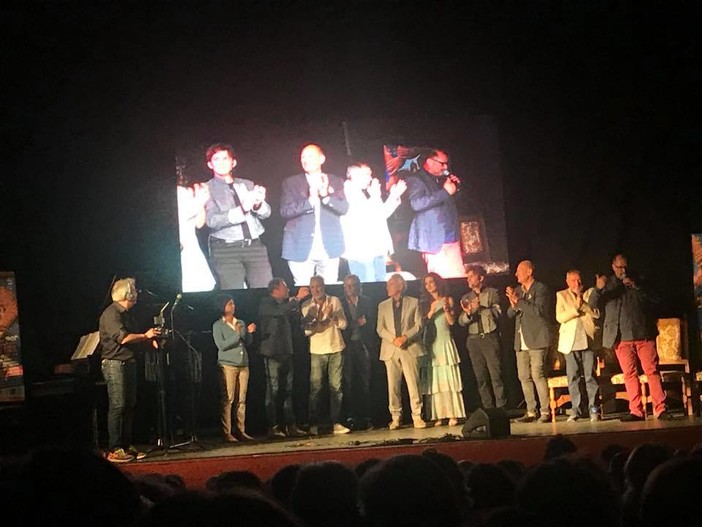 Albenga, anche la massoneria aiuta il teatro "Ambra"