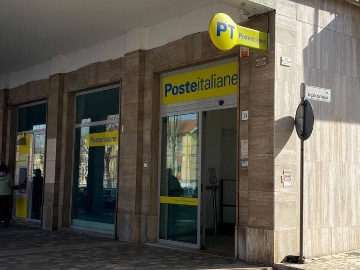 Carcare, domani l'ufficio postale riapre in versione "Polis"