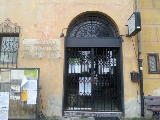 Noli non è un paese per turisti…da lunedì a giovedì Noli non è un paese per turisti…da lunedì a giovedì