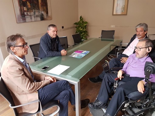 Albenga, il primo cittadino Tomatis incontra il Presidente Nazionale della UILDM