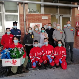 Coronavirus, dalla Croce Rossa Liguria le uova di Pasqua per i piccoli pazienti dei reparti pediatrici Coronavirus, dalla Croce Rossa Liguria le uova di Pasqua per i piccoli pazienti dei reparti pediatrici
