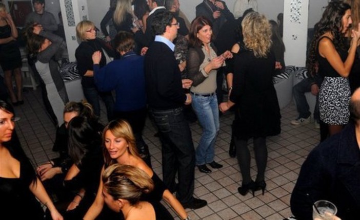 Laigueglia: l'epopea musicale degli anni 70 e 80 rivive alla discoteca Up!