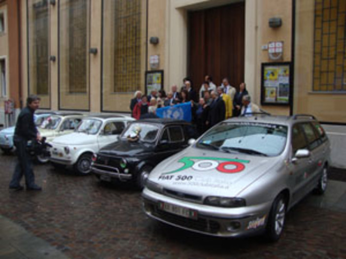 Garlenda: il Fiat 500 Club Italia al meeting Unicef di Genova