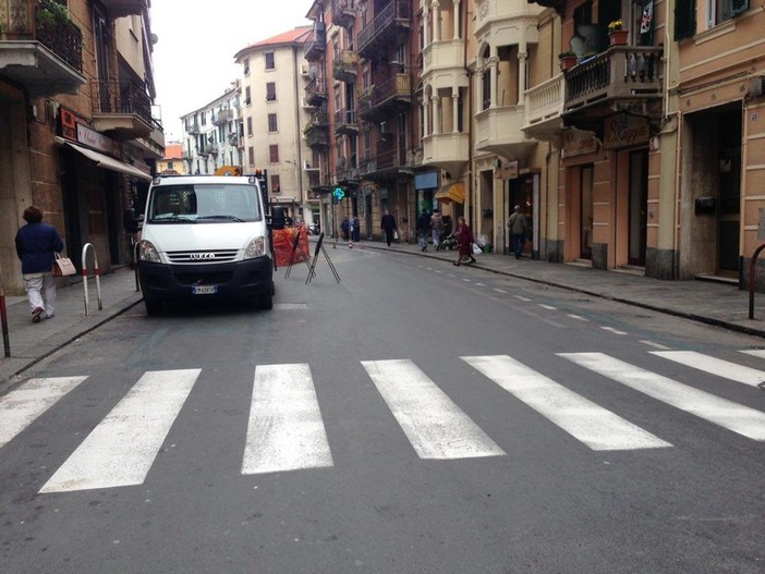 Savona, una petizione per riportare a doppio senso di circolazione via Cavour e via San Lorenzo Savona, una petizione per riportare a doppio senso di circolazione via Cavour e via San Lorenzo