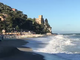 Finale Ligure: mareggiata nei pressi del "Castelletto" (VIDEO) Finale Ligure: mareggiata nei pressi del "Castelletto" (VIDEO)