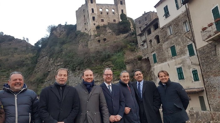Iacobucci insieme al presidente Toti in visita a Bordighera, Ventimiglia e Dolceacqua