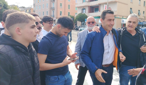 Vannacci ad Albissola, antifascisti e antimilitaristi non ci stanno: “Chi è costui?”