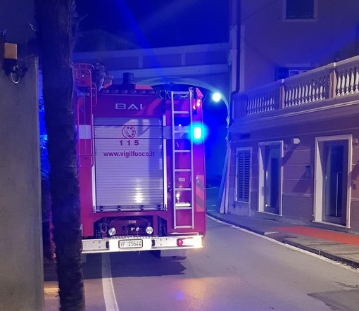 Borgio Verezzi, tre persone intossicate dal monossido di carbonio: mobilitati vigili del fuoco e sanitari