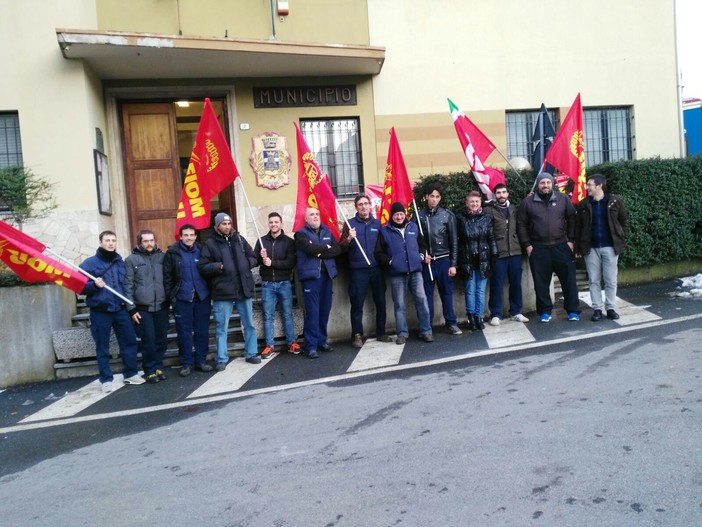Altare, vertenza Asset Italia: la Provincia convoca un incontro per il 14 febbraio Altare, vertenza Asset Italia: la Provincia convoca un incontro per il 14 febbraio