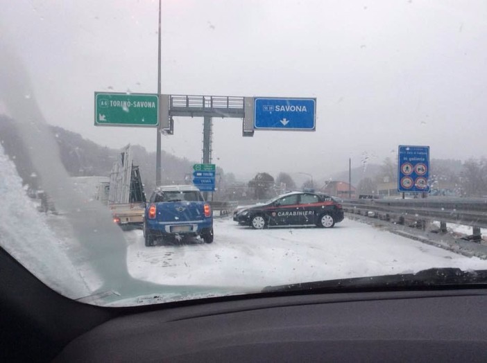 Val Bormida isolata a causa del gelicidio (FOTO e VIDEO) Val Bormida isolata a causa del gelicidio (FOTO e VIDEO)