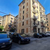 Uccide la moglie strangolandola, i familiari di Etleva: "Usava violenza psicologica e fisica. Non voleva tornare con lui" Uccide la moglie strangolandola, i familiari di Etleva: "Usava violenza psicologica e fisica. Non voleva tornare con lui"