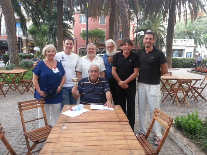 Da sinistra il Vice Presidente della Pro Loco Anna Ferretto, l'Assessore Mattia Fiorini, il Sindaco Giampaolo Calvi, il Presidente Lions Antonio Rovere, il Vice Sindaco Franco Riccobene, il Consigliere delegato Franco Arienti