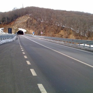 Vandali in azione lungo la variante di Vispa: danneggiate le cassette antincendio