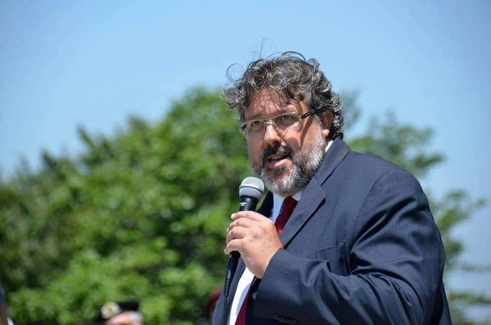 Costi della politica, Vaccarezza risponde a Garibaldi e Rossetti: "Polemica sterile e gratuita" Costi della politica, Vaccarezza risponde a Garibaldi e Rossetti: "Polemica sterile e gratuita"