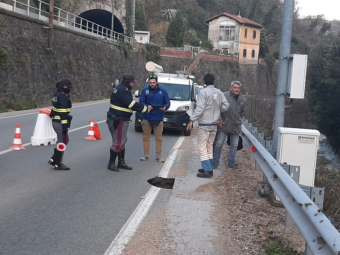 Chiusa la Sp 29 del Colle di Cadibona, la Provincia: "Entro domattina avremo il quadro dei lavori da fare"