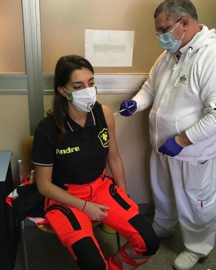 Vaccino Covid, a riceverlo anche i rappresentanti delle pubbliche assistenze. Risso (Anpas): "Giornata storica, ma la strada è ancora lunga"