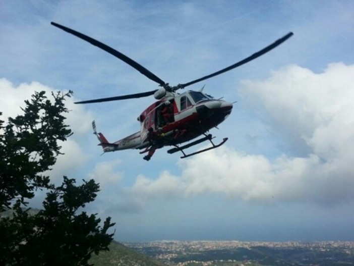 Biker cade sul monte Beigua: trasportato in elicottero all'ospedale San Martino