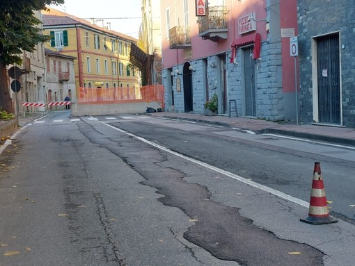 Altare, ex Savam pericolante: il comune affida all'Università di Genova uno studio per il ripristino della viabilità Altare, ex Savam pericolante: il comune affida all'Università di Genova uno studio per il ripristino della viabilità