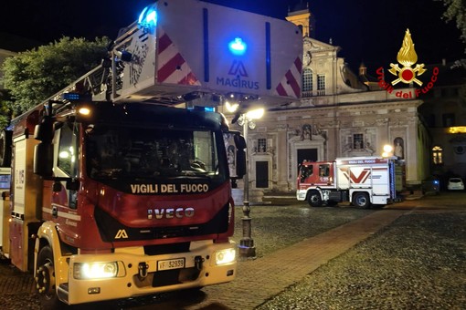 Savona, fumo dal tetto della RSA del Santuario: intervento dei Vigili del Fuoco (FOTO)