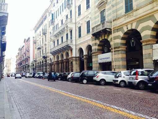 Savona, salta causa allerta il mercatino dell’antiquariato: nessuno avvisa agli ambulanti