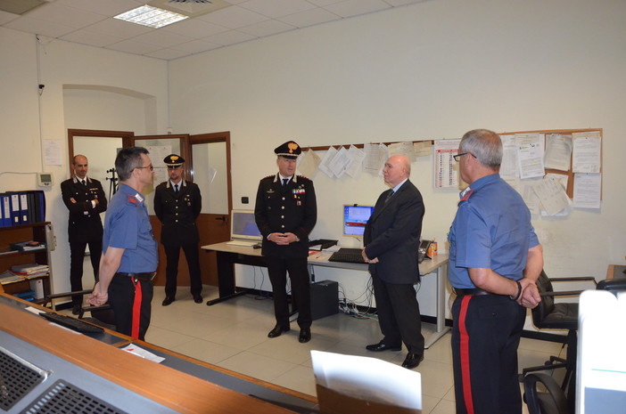 Ferragosto, visita del Prefetto di Savona alle centrali operative delle Forze di polizia e dei Vigili del Fuoco Ferragosto, visita del Prefetto di Savona alle centrali operative delle Forze di polizia e dei Vigili del Fuoco