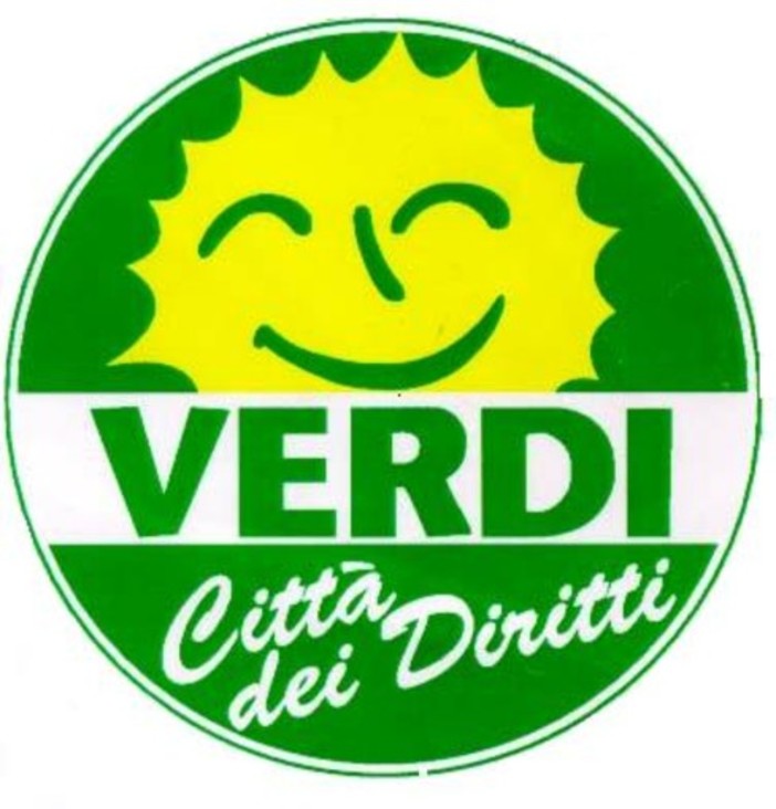 Politiche ambientali e coinvolgimento dei giovani, i Verdi:"Responsabilità di amministratori comunali e dirigenti scolastici"