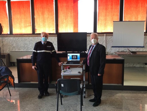 Il progetto della polizia locale: educazione alla legalità nelle scuole di Albenga Il progetto della polizia locale: educazione alla legalità nelle scuole di Albenga