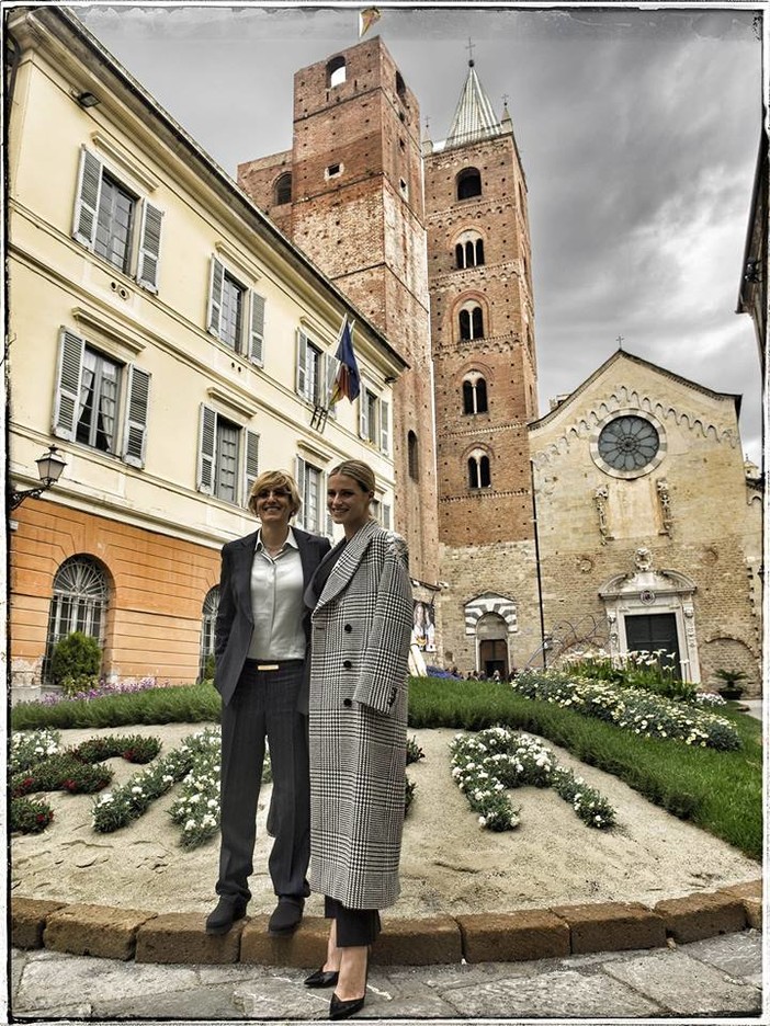 Una visita ad Albenga per le due nuove "Fionde di legno" Una visita ad Albenga per le due nuove "Fionde di legno"