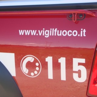 Incendio in residence ad Alassio, evacuata struttura