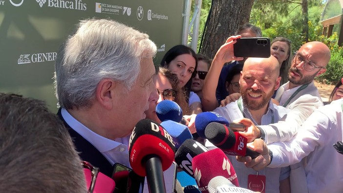 Editoria, Tajani: "Garantire sempre libertà espressione e di pensiero"