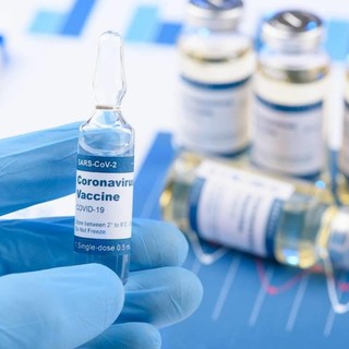 Covid, Toti: “I vaccini stanno sconfiggendo la pandemia, lo dimostrano i numeri”