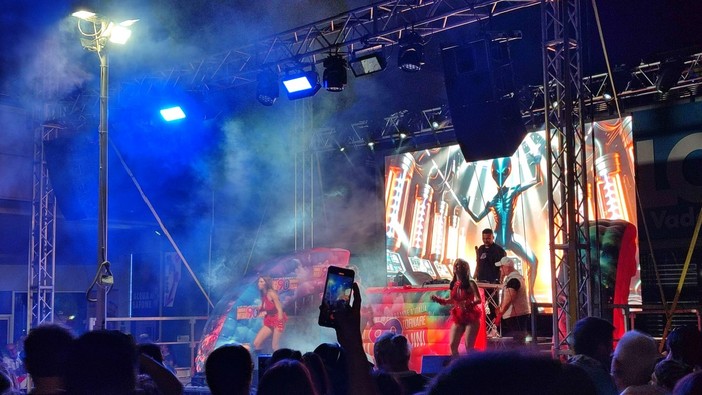 Albenga fa un tuffo indietro di trent'anni a suono di musica: a Ferragosto c'è lo show "Voglio tornare negli Anni '90" Albenga fa un tuffo indietro di trent'anni a suono di musica: a Ferragosto c'è lo show "Voglio tornare negli Anni '90"