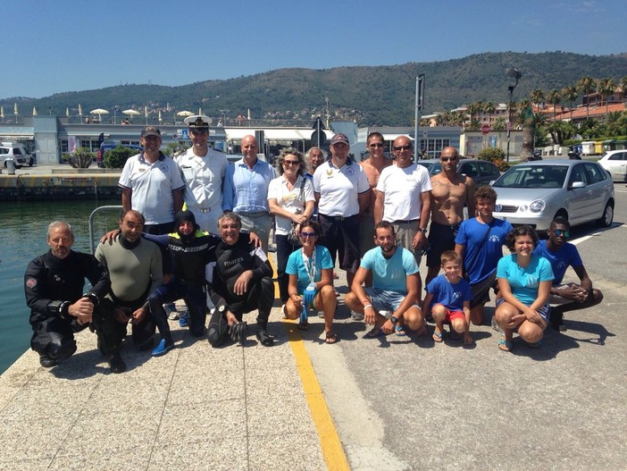 Operazione fondali puliti nel Porto di Andora