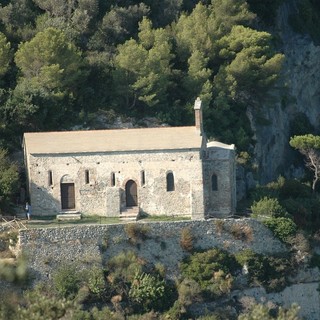 Varigotti, note gregoriane in san Lorenzo